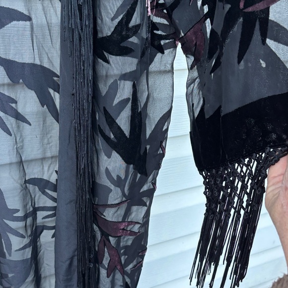 JayLey Ladies Silk Black Fringe Sheer Pink Velvet Top Boho Kimono Cardigan - Picture 8 of 16